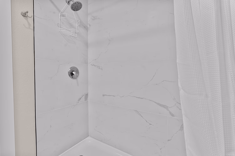 https://upcdn.io/W23MTH6/image/uploads/2025/09/22/4jVKgrhYCW-shower-68aa02d6e4fdf422770112.jpg?f=avif&w=900&h=500&fit=cover&quality=60