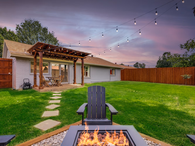 https://upcdn.io/W23MTH6/image/uploads/2025/09/23/4jVHgjy7R7-2412%20Pebblebrook%20Trail%20FIRE%20TWILIGHT%20EDIT%20Final-1.jpg?f=avif&w=900&h=500&fit=cover&quality=60