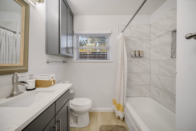 https://upcdn.io/W23MTH6/image/uploads/2025/09/23/4jVEBXmi6v-21.jpg?f=avif&w=900&h=500&fit=cover&quality=60
