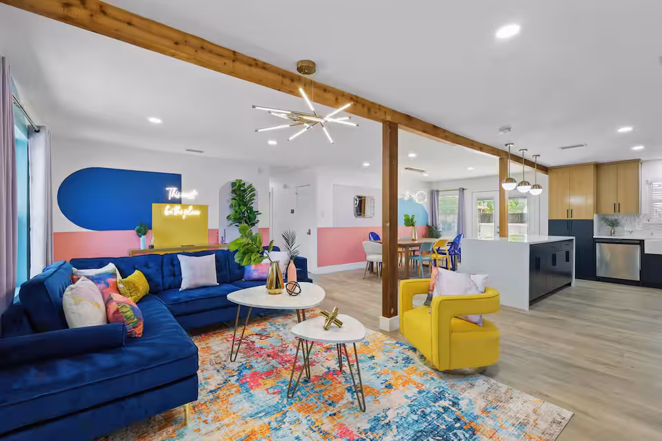 5-BD/2-BA Cheerful Retreat | Pool, Patio, Firepit