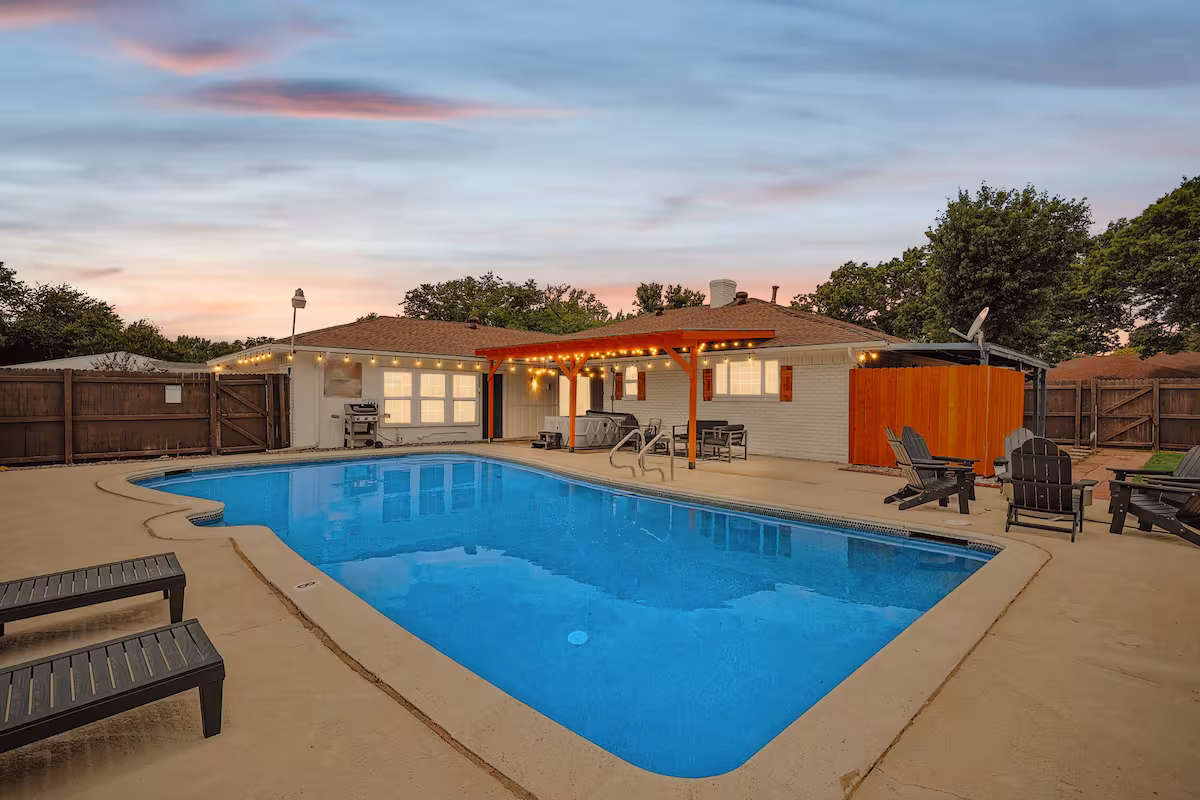 5-BR Relaxing Retreat with Pool, Hot tub, Fire Pit