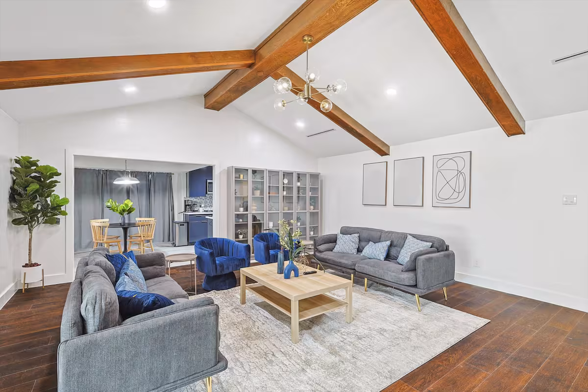 5-BR Relaxing Retreat with Pool, Hot tub, Fire Pit