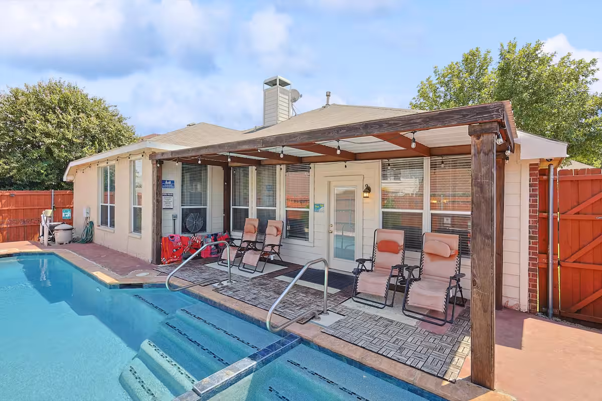 Heart of Grand Prairie, 4BD with Pool & Game Room