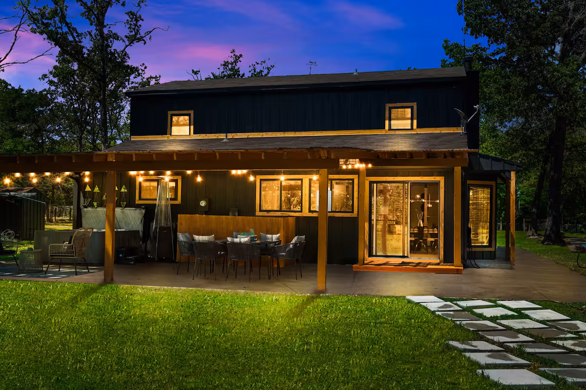 Tranquil Country Escape, 4 Bedrooms, Pond, Firepit