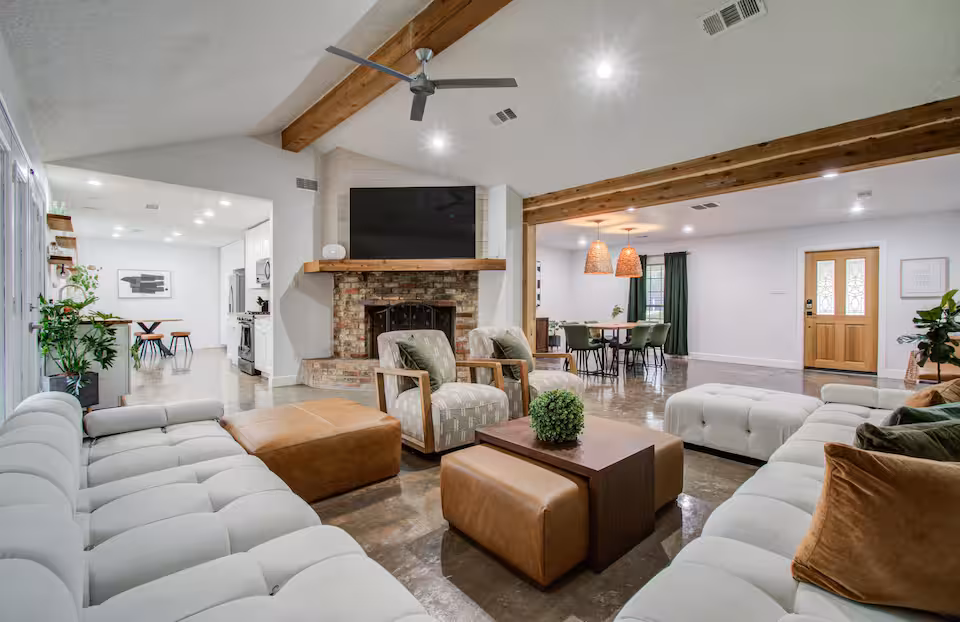 Rustic Modern Escape | 4-BD/2-BA with Pool & Patio
