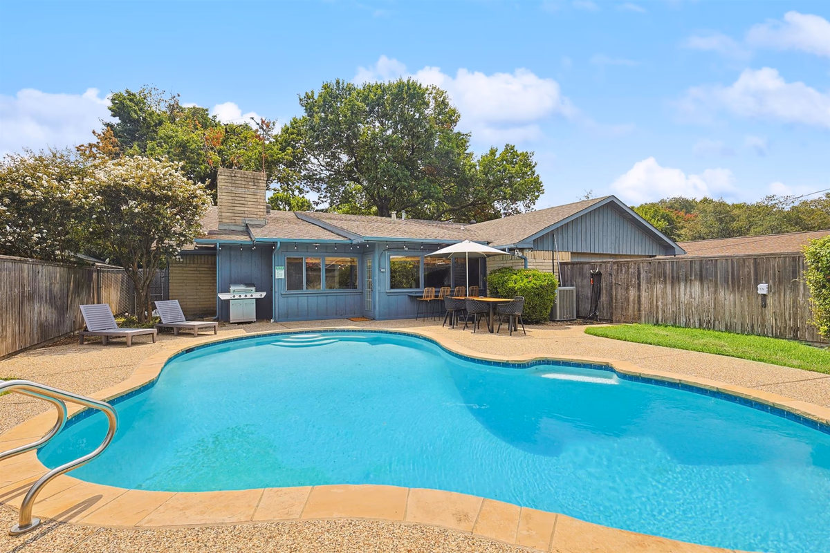 4-BD Serene Hideaway w Pool, Foosball, and Patio