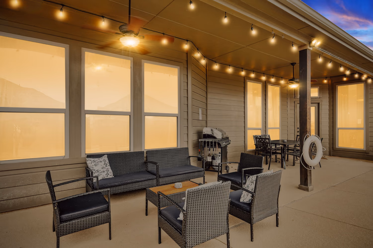 https://upcdn.io/W23MTH6/image/uploads/2025/10/03/4jTshxbcL1-89-web-or-mls-213-nocona-dr.jpg?f=avif&w=900&h=500&fit=cover&quality=60