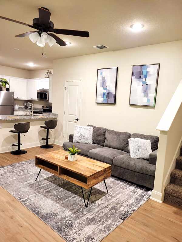 Clean and Warm Home in Gated Community San Antonio TX