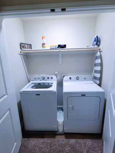https://upcdn.io/W23MTH6/image/uploads/2025/10/07/4jTM3vtWAJ-Laundry2a.jpg?f=avif&w=900&h=500&fit=cover&quality=60