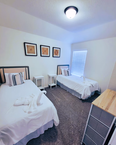 https://upcdn.io/W23MTH6/image/uploads/2025/10/07/4jTM455b8w-Bedroom2c.jpg?f=avif&w=900&h=500&fit=cover&quality=60