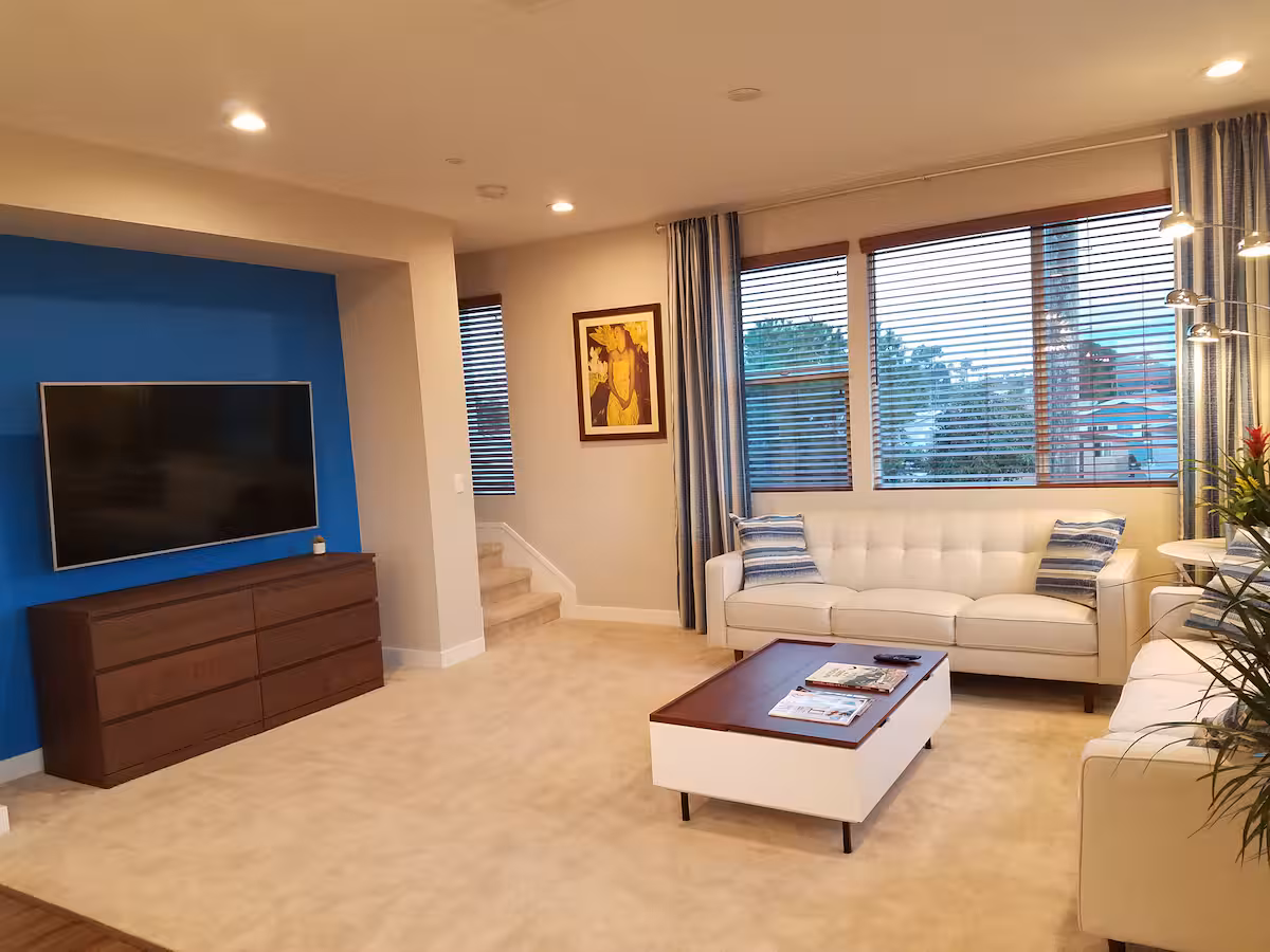 Modern, Clean San Diego Bayview Townhome