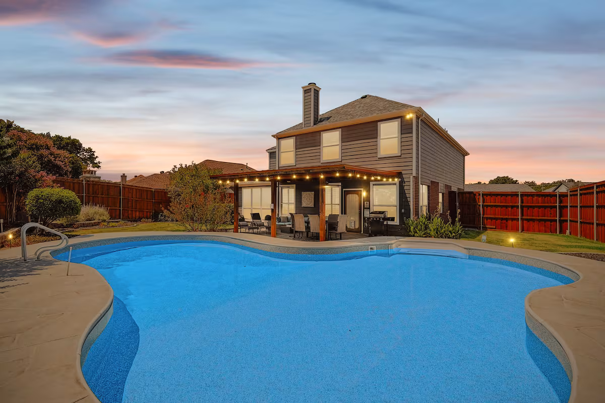 5BD Vacation Retreat - Pool, Patio, Cinema