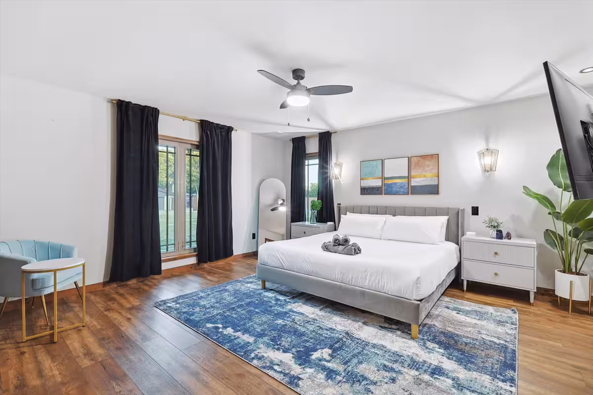 Russwood Acres Estate ft Gym, Cinema, Pool Table