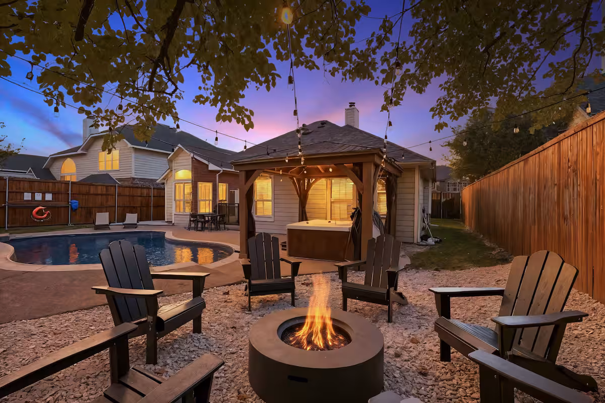 5-BD/2-BA Vacation Retreat w/ Pool, Hot Tub & BBQ
