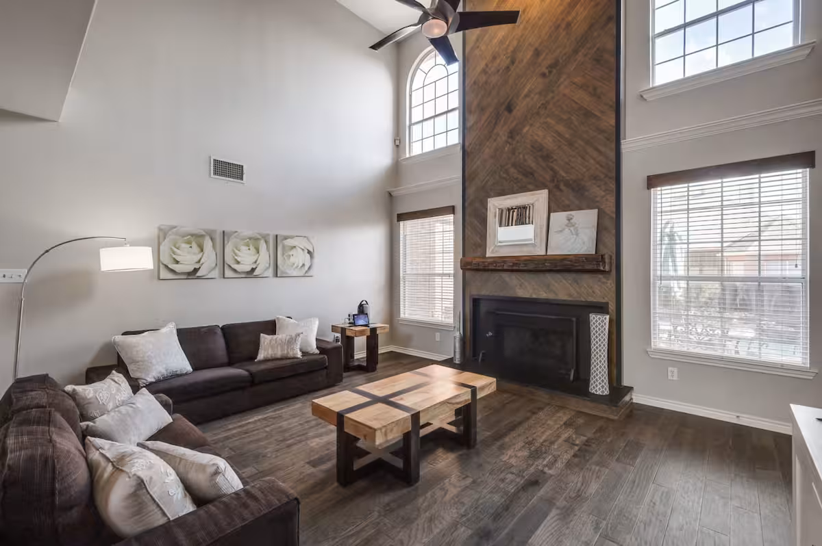 Dream Vacay in Central Plano - Pool & Grill