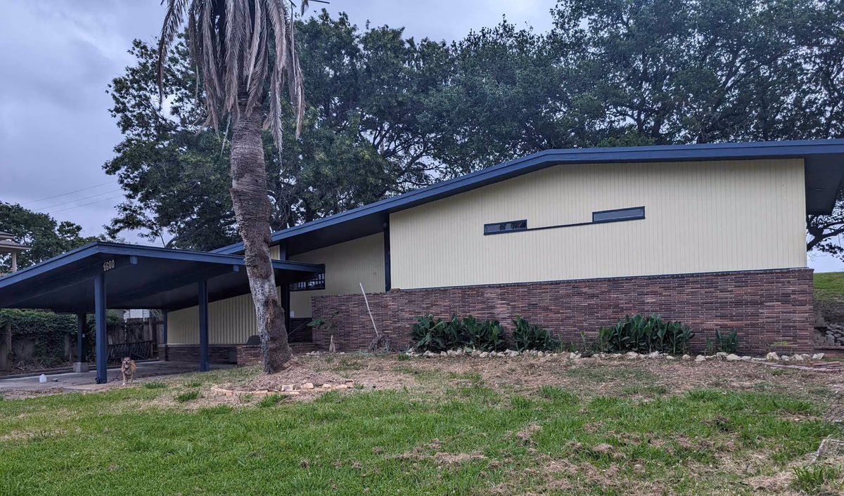 Charming Port Arthur Escape