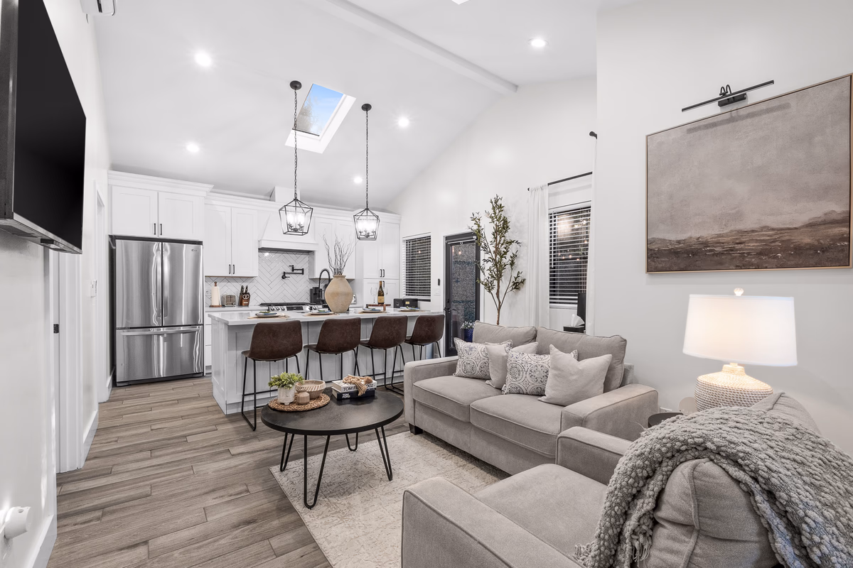 Tech Hub Retreat | Chef’s Kitchen | Spa Baths | EV