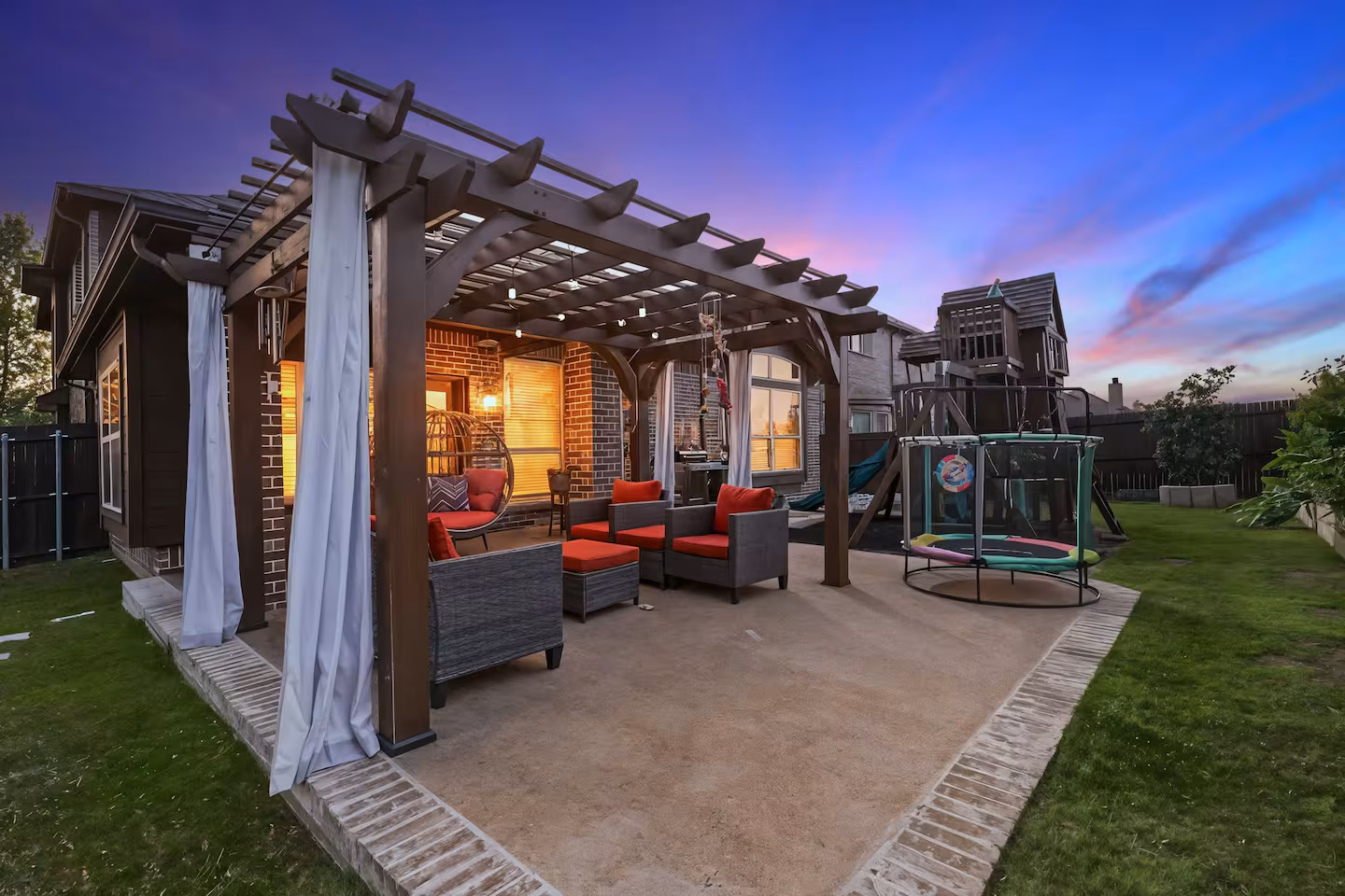 5BD, 4BA Entertainment Hub - Playground, Cinema, Gym