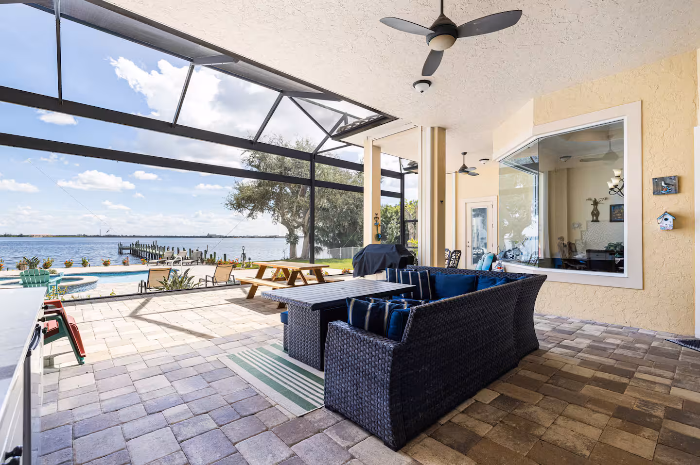 Peace River Waterfront Luxury Living - 5-BD w Pool