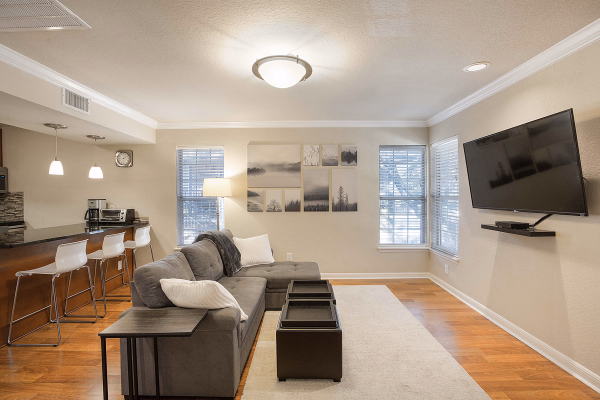 Top floor Allandale Condo w/ King Bed, Workstation, and W/D