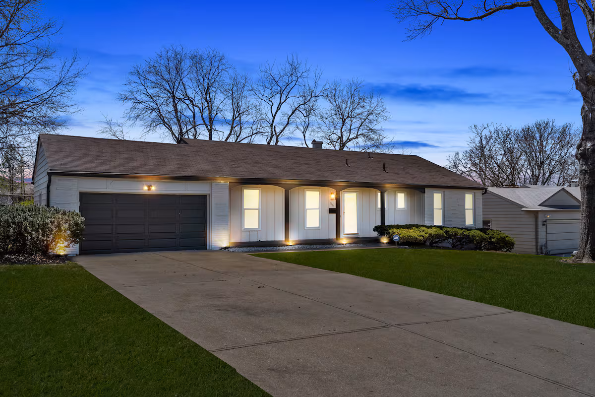 A Comfortable, Spacious Home Designed for Monthly and Extended Stays