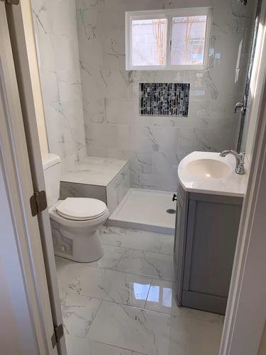 https://upcdn.io/W23MTH6/image/uploads/2025/12/08/4jKBphGhLT-Hazel%20basement%20bathroom.jpeg?f=avif&w=900&h=500&fit=cover&quality=60