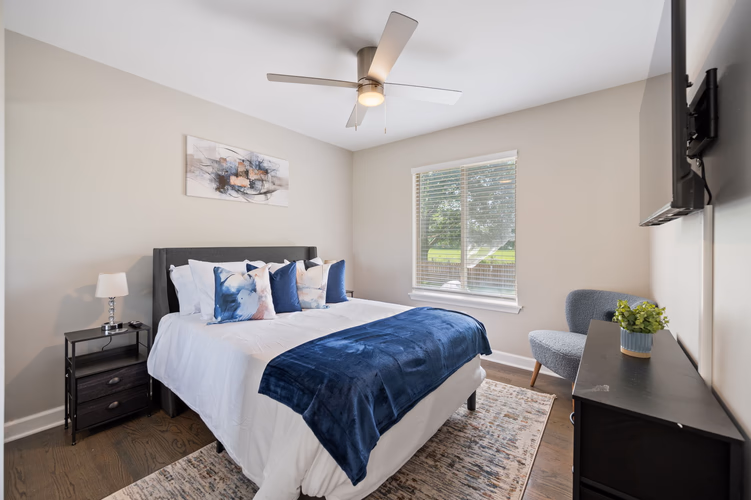 https://upcdn.io/W23MTH6/image/uploads/2025/12/18/4jHrmg61mW-23-web-or-mls-MOE_7954.jpg?f=avif&w=900&h=500&fit=cover&quality=60