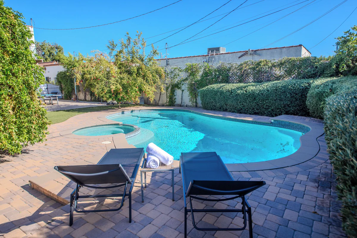 MODERN 4 BEDROOM + GUEST HOUSE & POOL WEST HOLLYWOOD