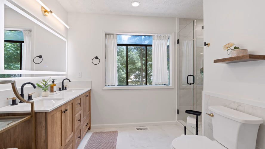 https://upcdn.io/W23MTH6/image/uploads/2026/01/09/4jEzvtyxJ2-420%20Cedar%20Ln%20Fayetteville%20GA%2030214_022.jpg?f=avif&w=900&h=500&fit=cover&quality=60