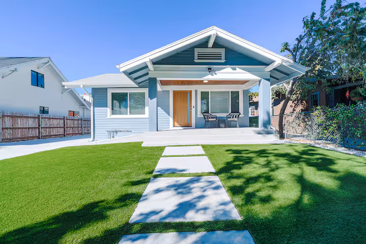 143 N. Vendome St, Los Angeles, 90026