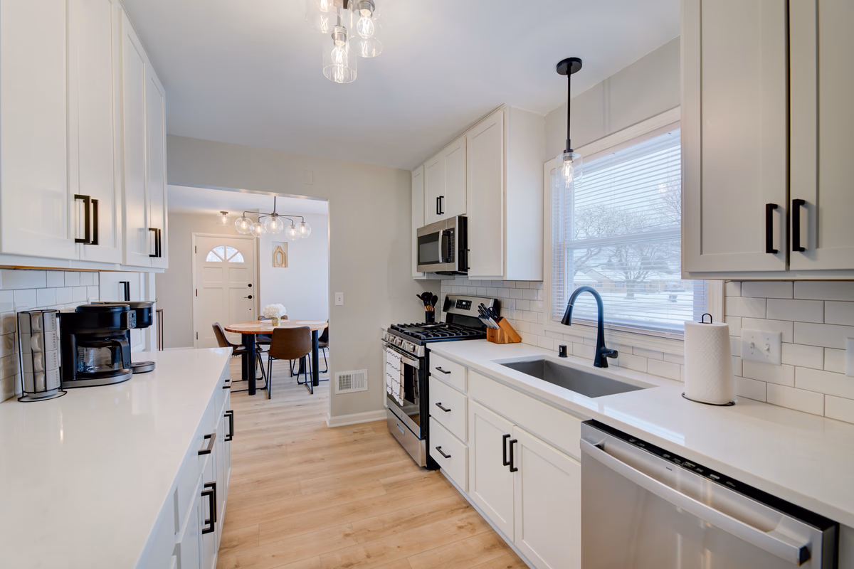 3 Bed/2 Bath Newly Remodeled Modern Home