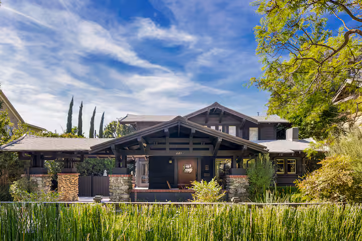 221 S Saint Andrews Pl, Los Angeles, CA 90004