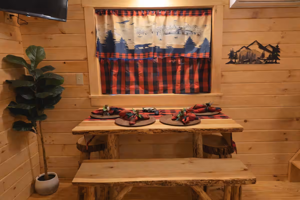 Noel Cabin