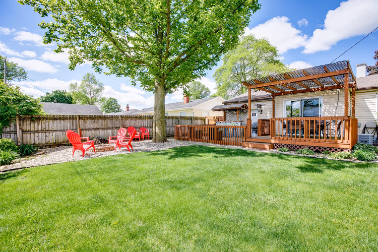 https://upcdn.io/W23MTH6/image/uploads/2026/06/11/4itq9xYaL2-33-web-or-mls-00-32.jpg?f=avif&w=900&h=500&fit=cover&quality=60