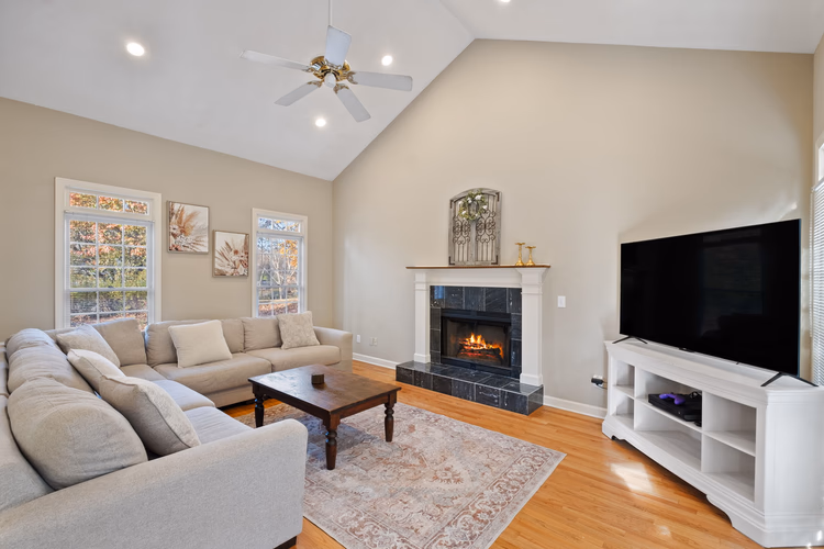 https://upcdn.io/W23MTH6/image/uploads/2026/06/15/4itKUX3z8m-10-web-or-mls-DSCF0549.jpg?f=avif&w=900&h=500&fit=cover&quality=60