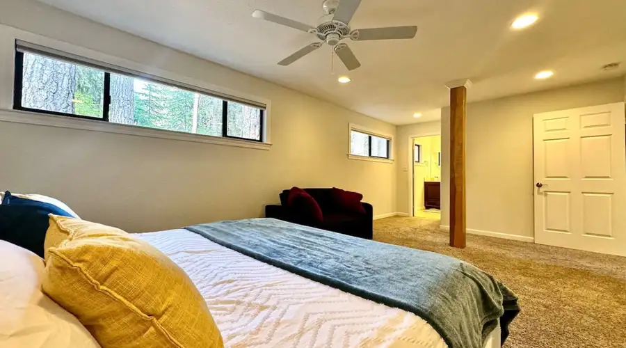Treetop Cabin · Game Room · Fire Pit · Sleeps 8