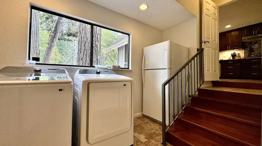 Treetop Cabin · Game Room · Fire Pit · Sleeps 8