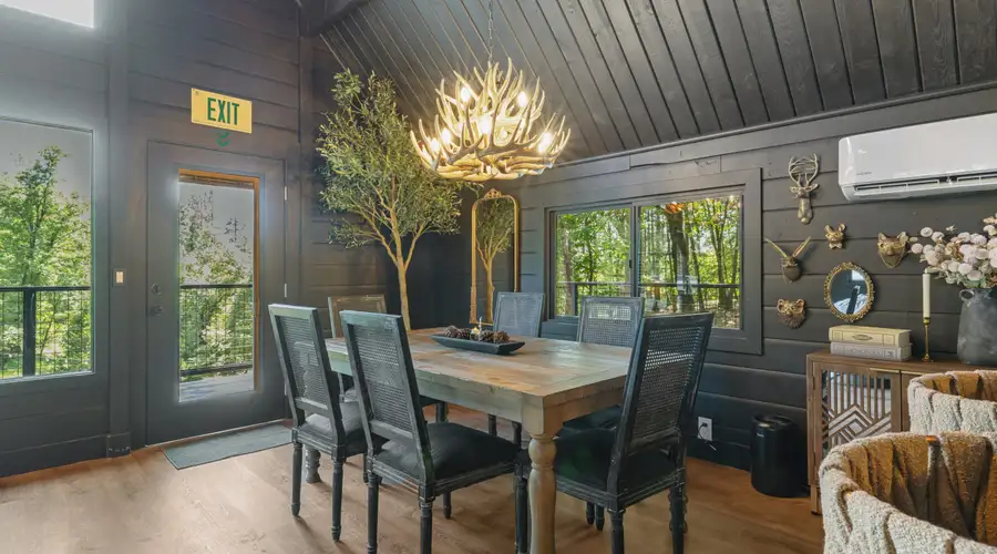 Modern Farmhouse Retreat-Open Concept-Apple Hill