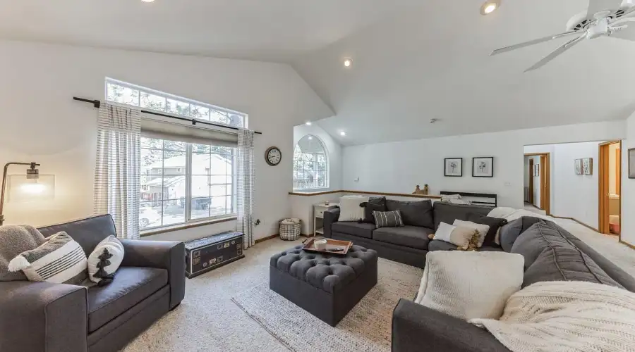 Private Nature Retreat with Modern Amenities