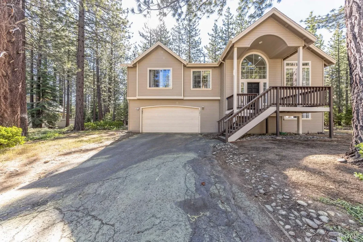 Private Nature Retreat with Modern Amenities