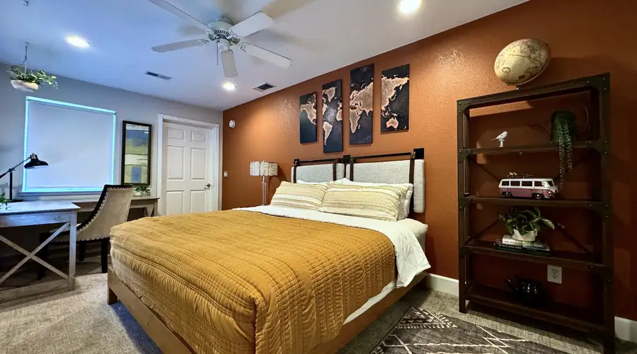 Riverview · Hot Tub · Huge Fenced Yard · EV Charger · Near DT Sac