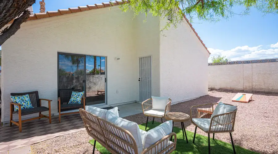 Desert Stay 3 bed 2 bath | Las Vegas NV