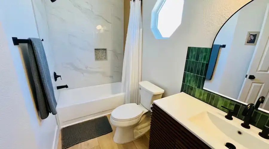Desert Stay 3 bed 2 bath | Las Vegas NV