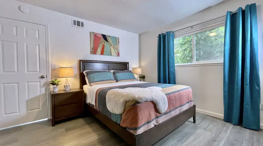Remodeled · Downtown Sac · Walk to Capitol