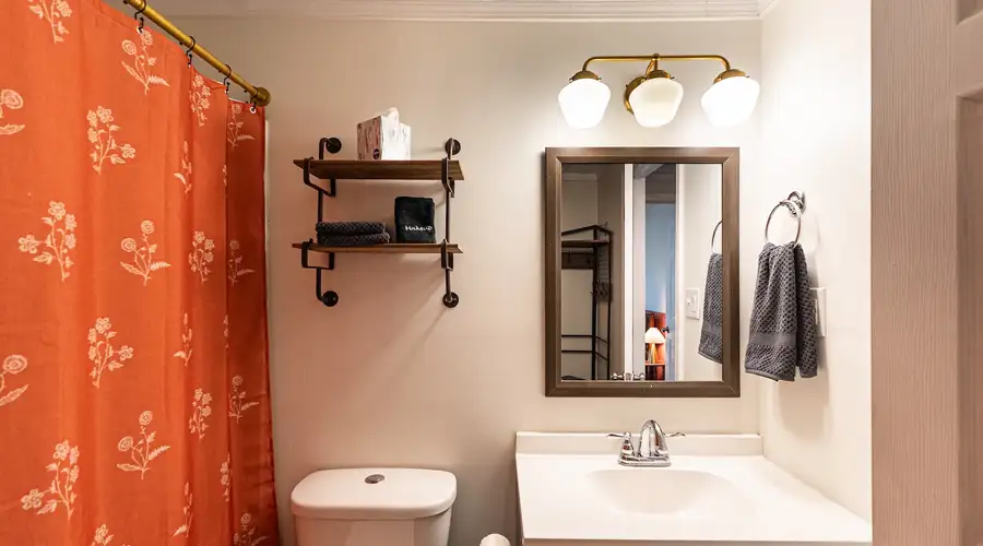 Renovated Fayetteville Retreat w/ Hot Tub!