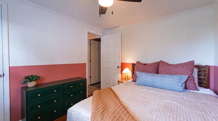Renovated Fayetteville Retreat w/ Hot Tub!