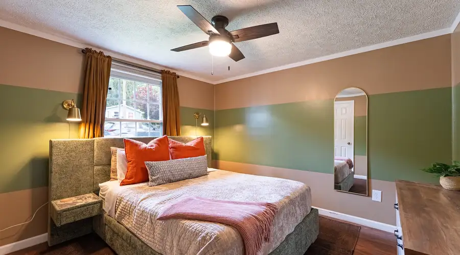 Renovated Fayetteville Retreat w/ Hot Tub!