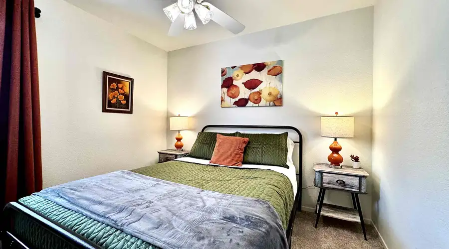 3BR · King Bed · Covered Patio · Water Feature