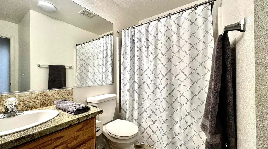 3BR · King Bed · Covered Patio · Water Feature