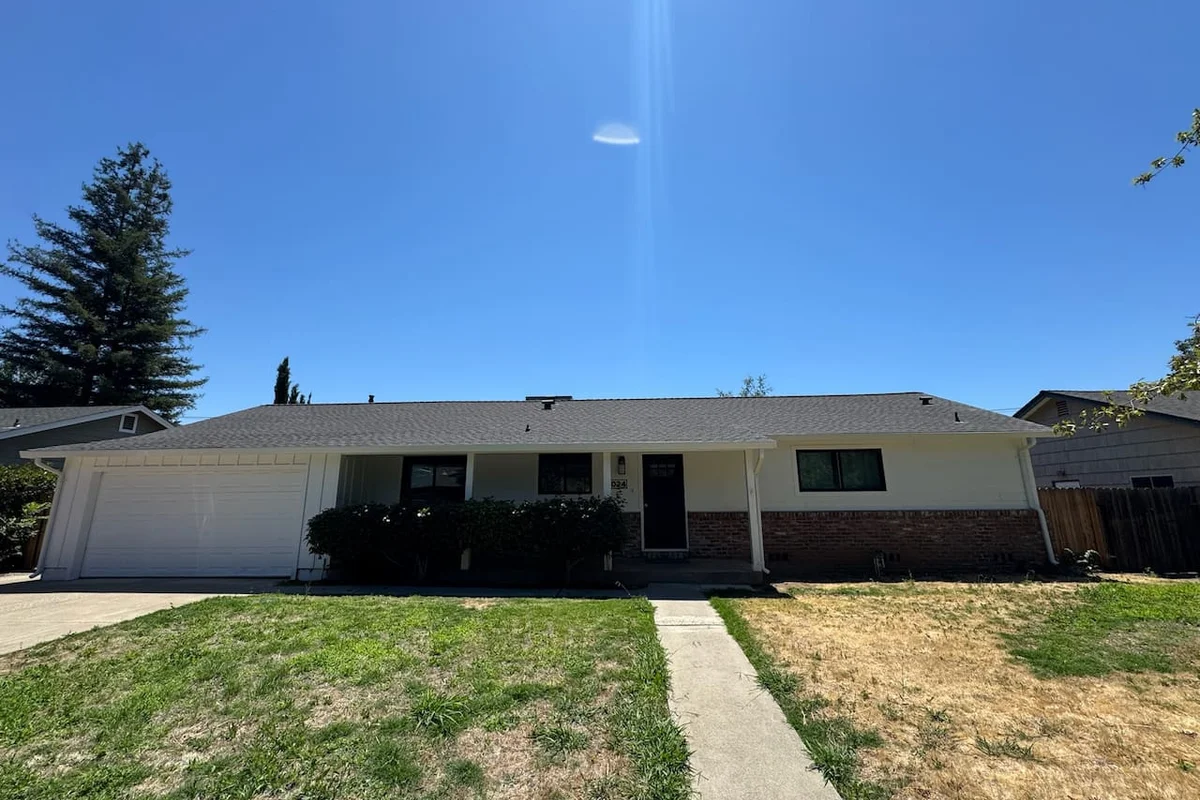 Pool · Fenced Yard · Garage · Tree-Lined Street